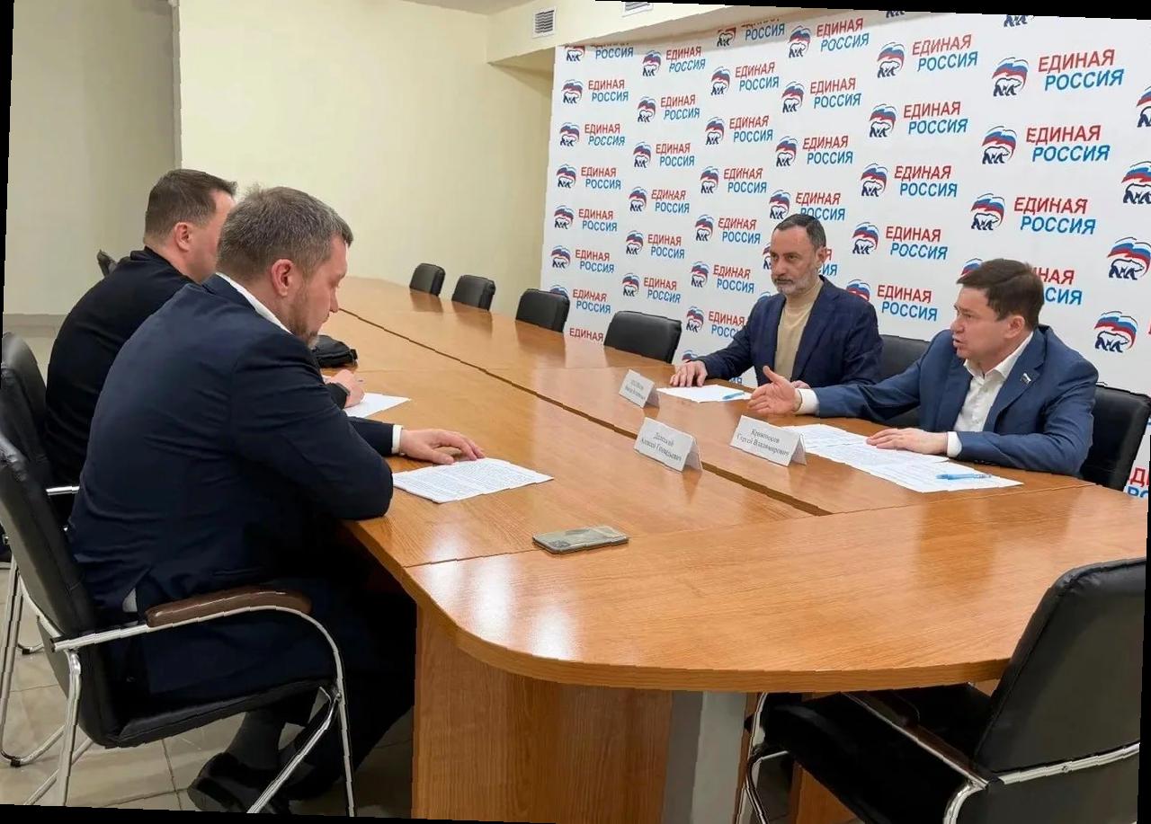 «Виктор Тепляков участвовал в обсуждении развития берега Сочи»