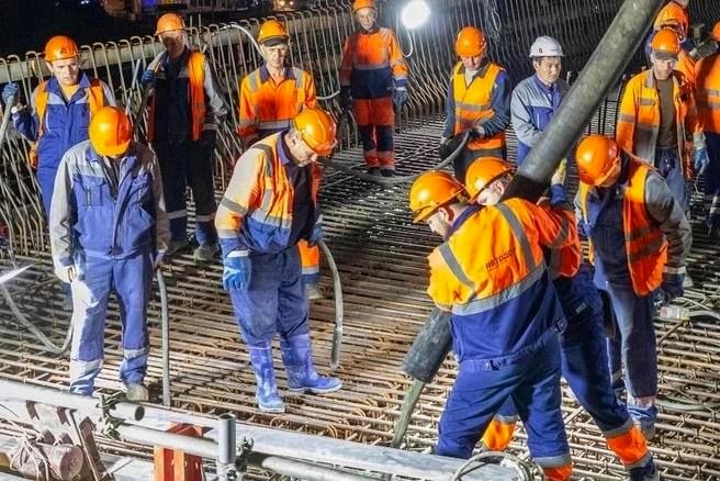 Строительство обхода Адлера: бетонирование эстакад через реку Кудепсту и трассу А-147