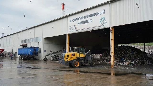 В Сочи введен режим повышенной готовности из-за сложностей с вывозом мусора